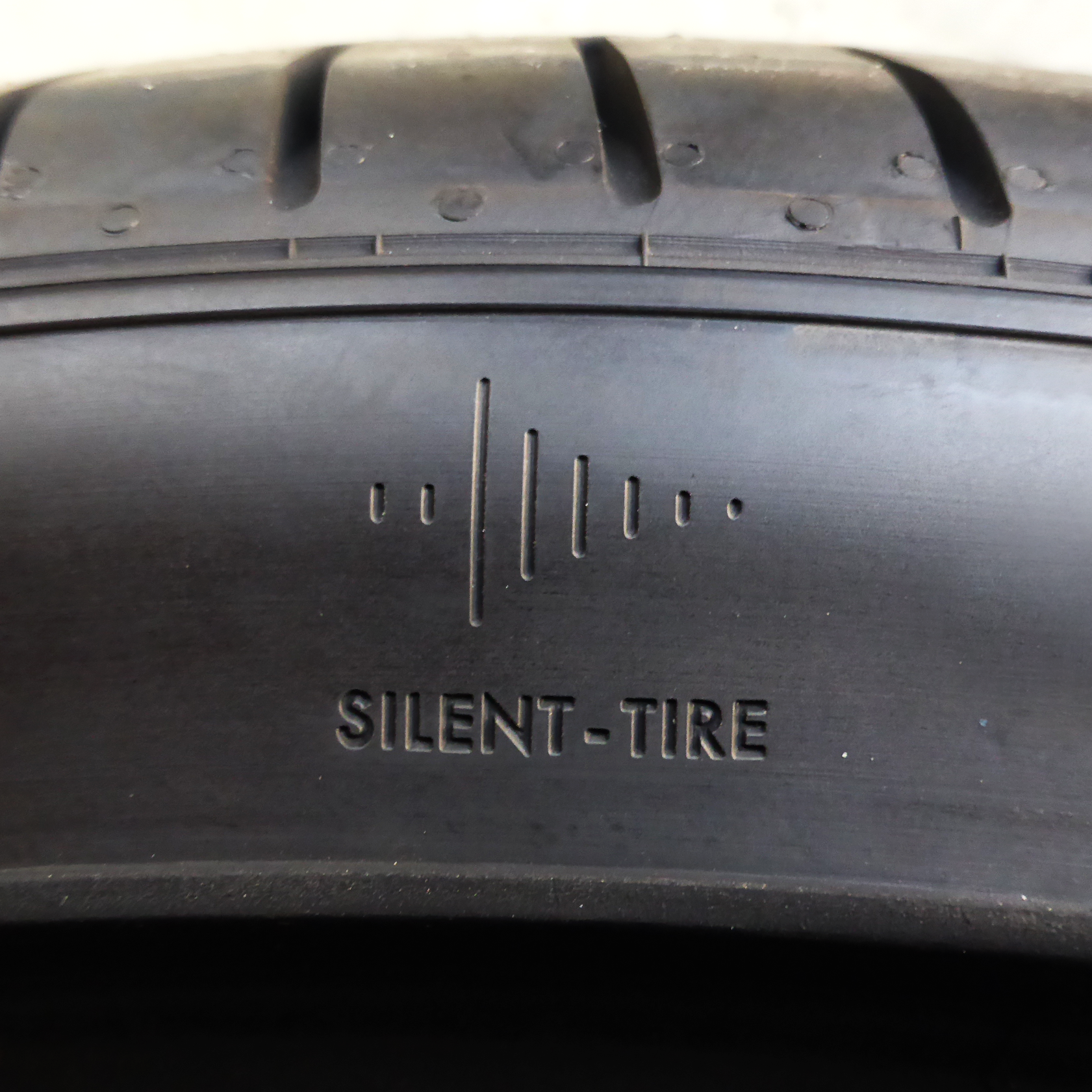 Silent Logo Silent Logo