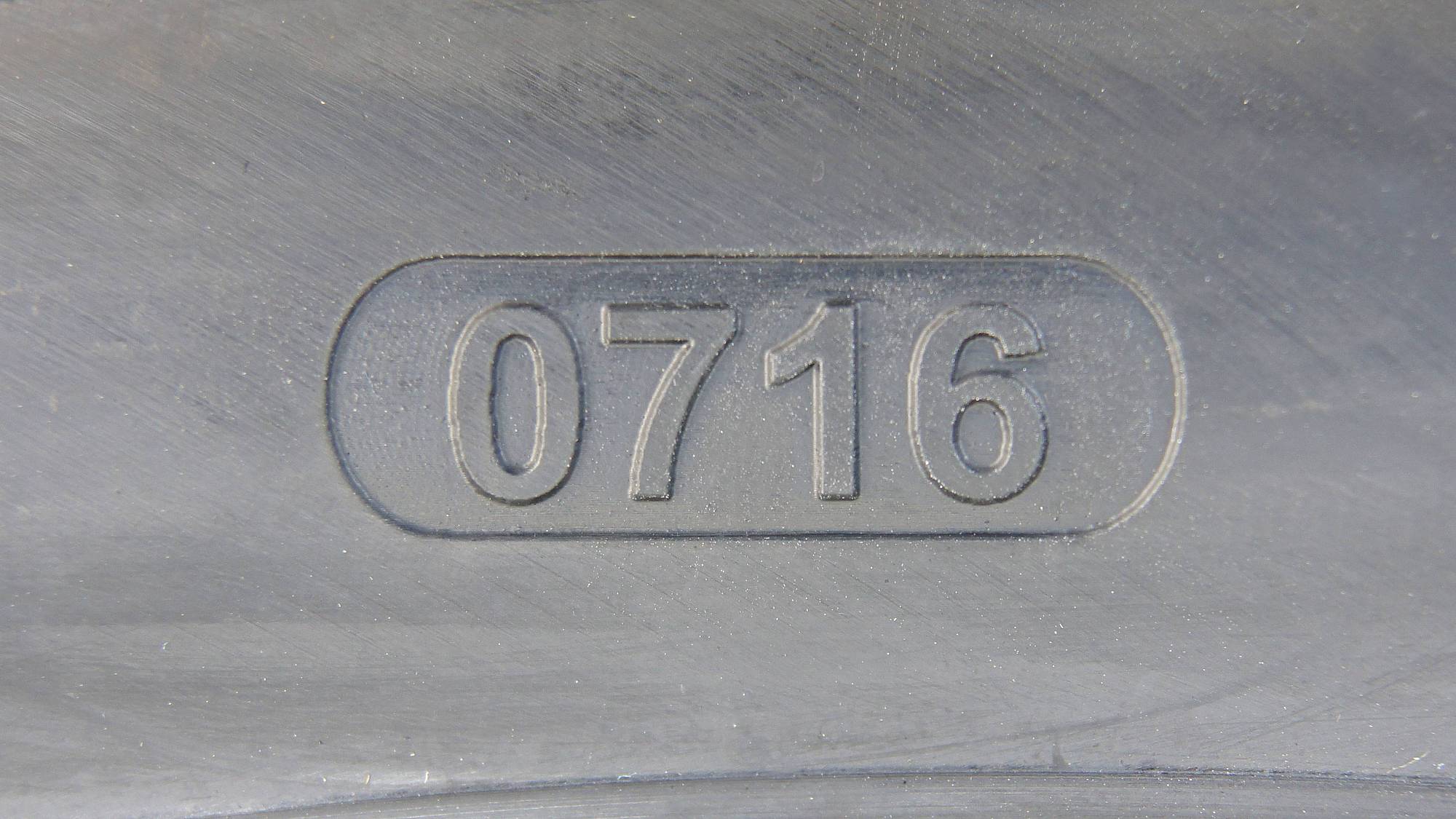 Laser week code marking is in accordance with US and EU regulations Laser week code marking is in accordance with US and EU regulations