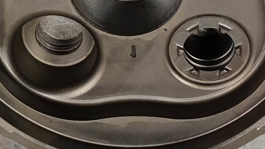 Pure rubber mold after laser cleaning and laser rust removal Pure rubber mold after laser cleaning and laser rust removal